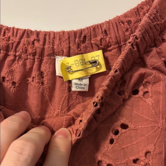 Women's Off-Shoulder Eyelet Top - Rust - Picture 2 of 2